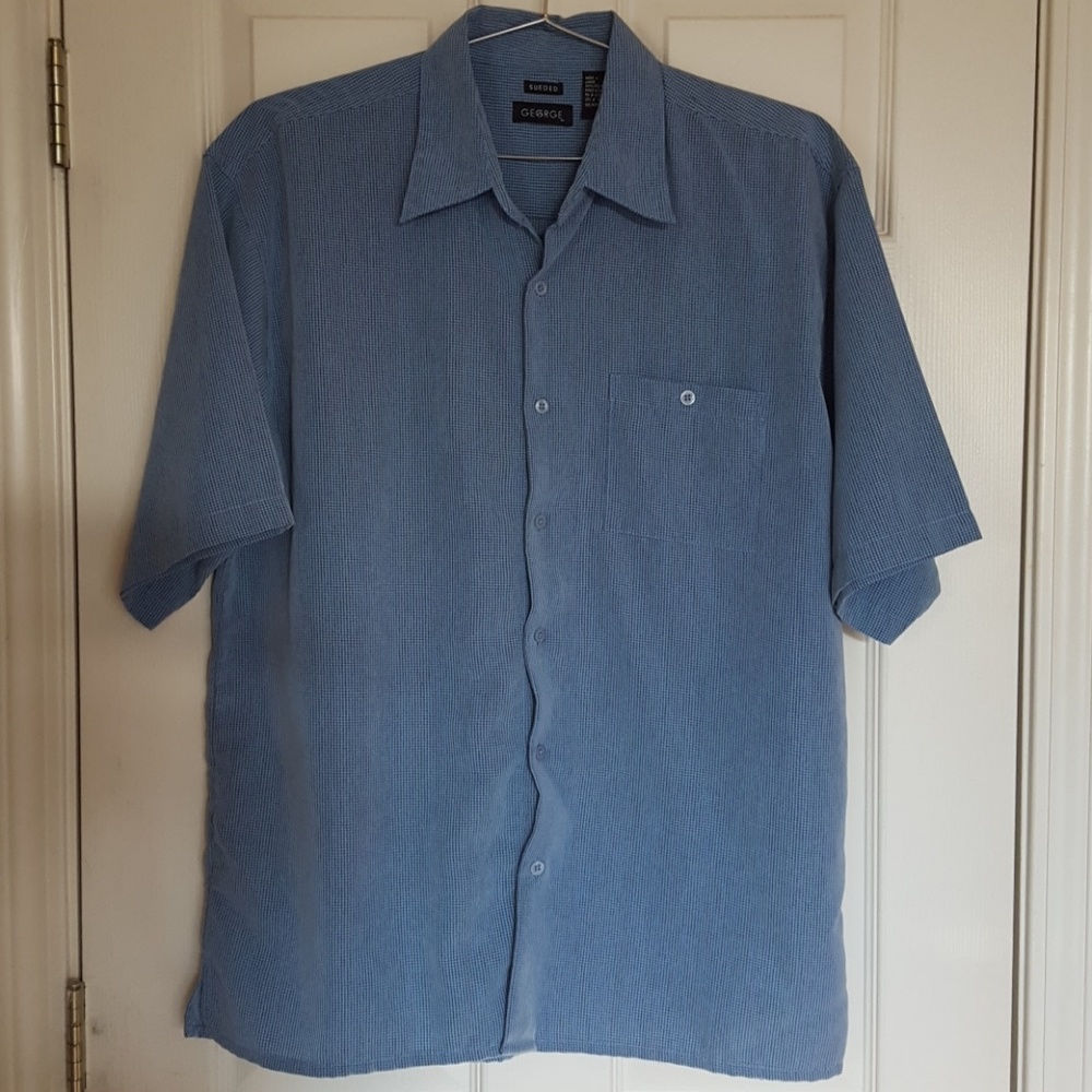 Men's button down shirt, size large